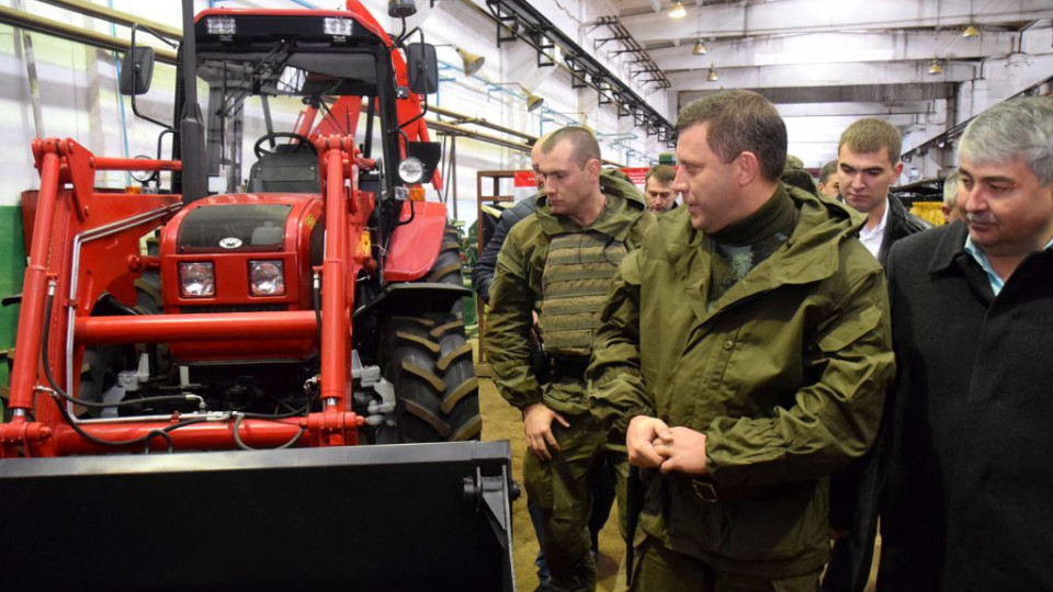 e`kskavator-e1511434336645.jpg